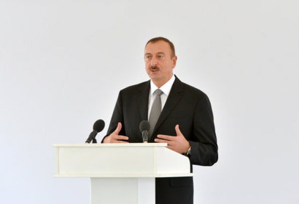 Ильхам Алиев: Азербайджан превращается в транспортный хаб