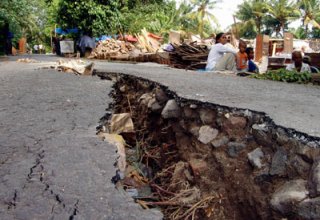 Более 100 домов полностью разрушены в Таджикистане в результате землетрясения - КЧС