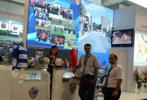 Azərbaycan nümayəndə heyəti Fransada keçirilən turizm sərgisində iştirak edir  (FOTO)