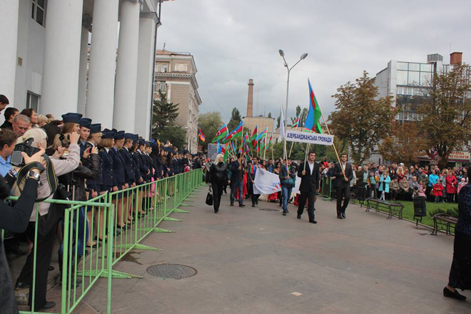 Азербайджанская культура и кухня представлена на фестивале "Єдина родина - моя Україна" (фото)