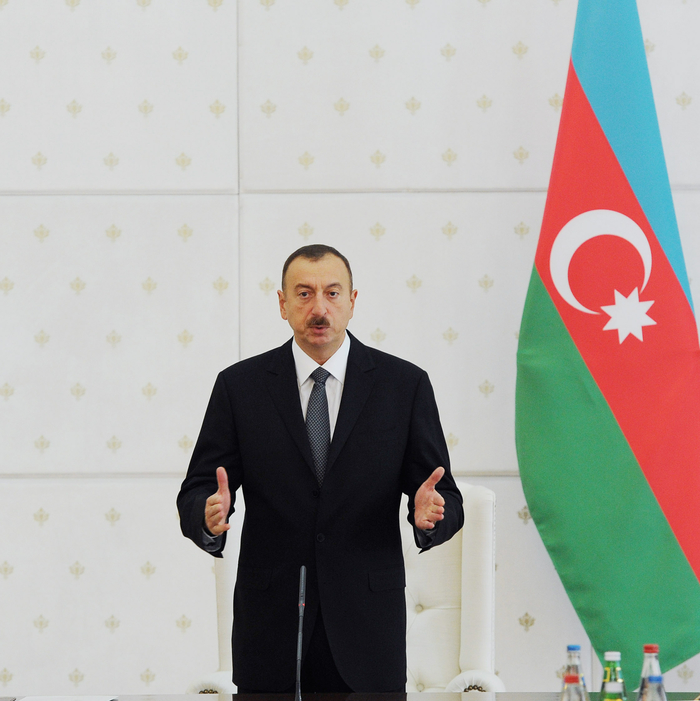 Prezident İlham Əliyev: Azərbaycan iqtisadiyyatı bu il uğurla inkişaf edir və bu dinamik inkişaf gələcək illərdə də özünü göstərəcək (FOTO)