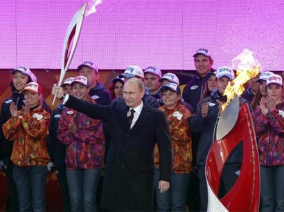 Putin launches Olympic torch relay for Sochi Games
