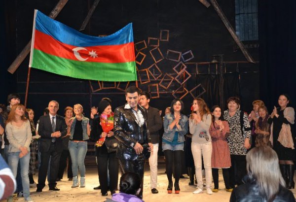 Азербайджанский ТЮЗ провел гастроли в городах России (фото)