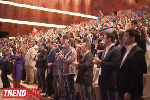 "ASAN Xidmət" Mərkəzinin təşkilatçılığı ilə "Sən azərbaycanlısan" adlı konsert keçirildi (FOTO)