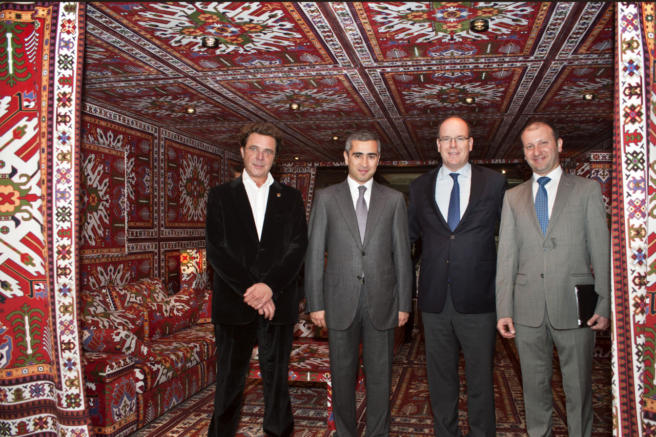 Prince of Monaco visits Azerbaijan’s exhibition hall at Venice Biennale (PHOTO)