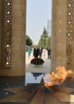 President Ilham Aliyev pays respect to national leader Heydar Aliyev and visits Alley of Martyrs (PHOTO)