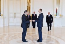 Azerbaijani President receives credentials of Brazilian Ambassador
