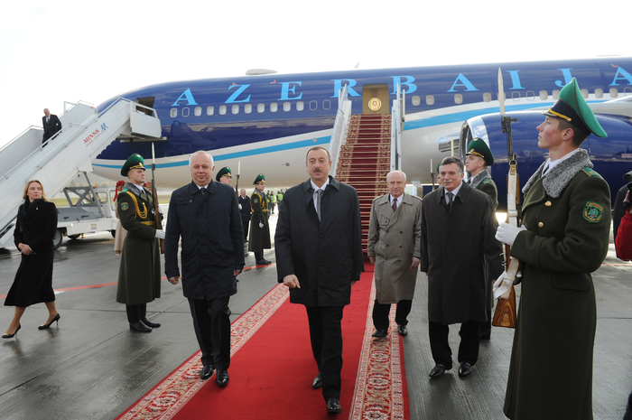 Президент Азербайджана прибыл в Минск для участия в саммите глав государств СНГ  (ФОТО)