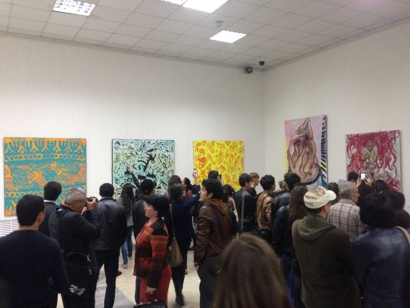 Gənc Azərbaycan rəssamları "Fərqli mədəniyyətlər – vahid dünya" adlı VII Daşkənd Müasir İncəsənət Biennalesində iştirak edirlər (FOTO)