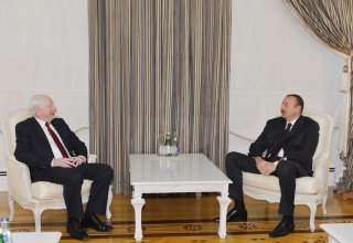 Azerbaijani President receives president of European Olympic Committees (PHOTO)
