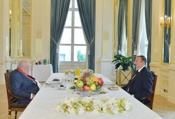 Azerbaijani President Ilham Aliyev, former Turkish President Suleyman Demirel have joint dinner