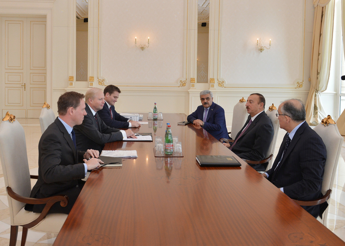 Azerbaijani President receives BP Group Chief Executive (PHOTO)