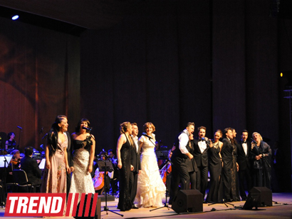 Mehriban Aliyeva attends the “Eternal Love” gala concert held in Heydar Aliyev Center (PHOTO)