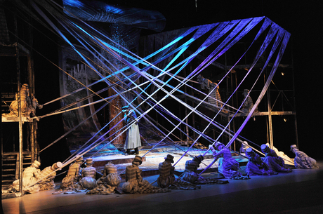 Лейла Алиева посмотрела оперу "Сибирь" итальянского композитора Умберто Джордано в Центре Гейдара Алиева (ФОТО)