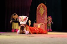 Бакинский ТЮЗ открывает новый сезон двумя спектаклями -  "Говорящая кукла" и "Повесть о Сарыкейнек и Валехе" (ФОТО)