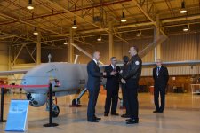 President Ilham Aliyev views Turkish Aerospace Industries, Inc. (PHOTO)