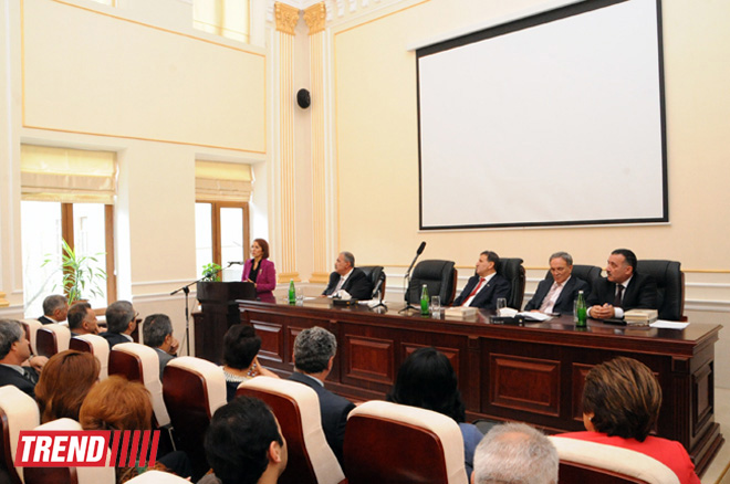 В Баку состоялась презентация первого турецкого издания книги "Гусейн Джавид. Произведения"(ФОТО)