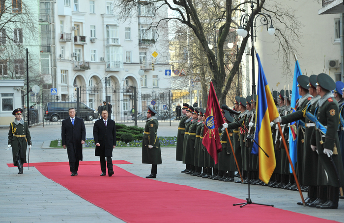 Official welcome ceremony of Azerbaijani President Ilham Aliyev takes place in Kiev (PHOTO)