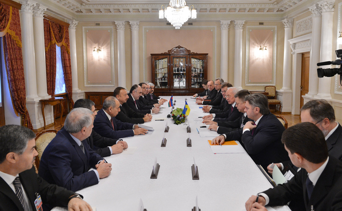 Azerbaijani President meets Ukrainian Prime Minister (PHOTO)
