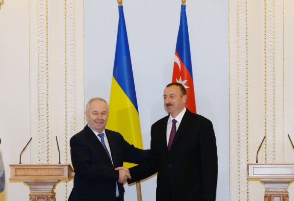 Президент Азербайджана встретился в Киеве со спикером парламента Украины (ФОТО)