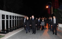 Belarus Prezidenti Aleksandr Lukaşenko Fəxri və Şəhidlər xiyabanlarını ziyarət edib (FOTO) (ƏLAVƏ OLUNUB)