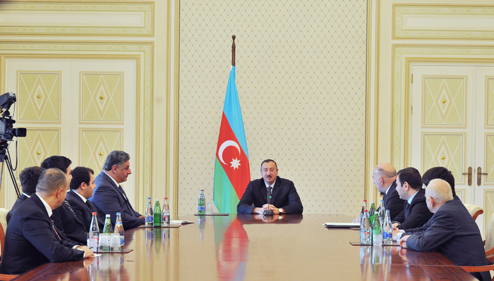 Azerbaijani President receives members of national men`s chess team, who won European championship, and specialists (PHOTO)