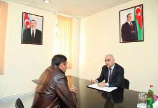 Министр экономики и промышленности Азербайджана принял граждан двух районов страны  (ФОТО)