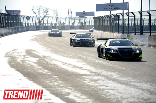 В Баку стартовал финальный этап серии FIA GT (ФОТО)
