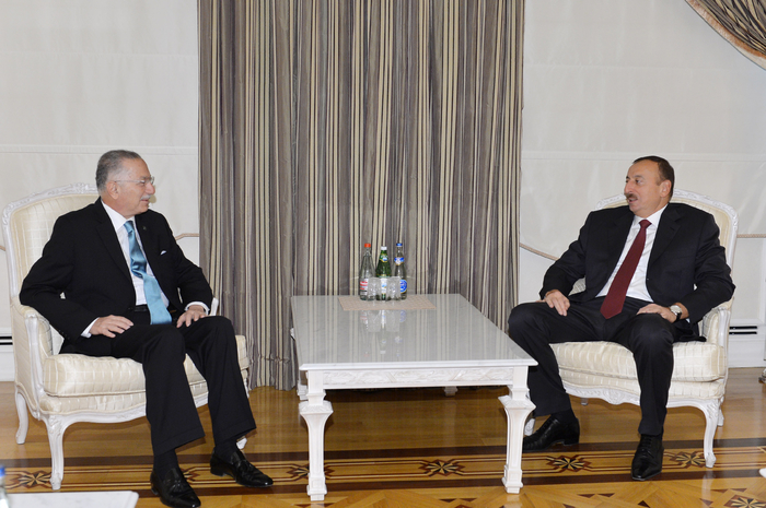 Azerbaijani president receives OIC Secretary General