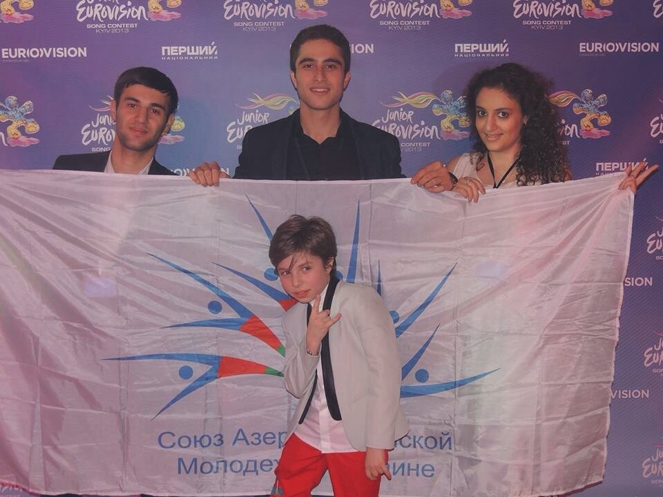 САМУ поддержал участника от Азербайджана на Детском конкурсе "Евровидение-2013" (фото)