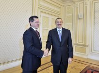 Президент Азербайджана принял делегацию во главе с губернатором Астраханской области (ФОТО)