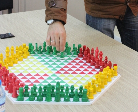 В Азербайджане впервые презентован новый вид игры по прогрессивным шахматам (фото)