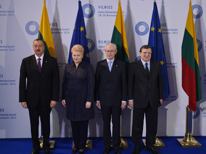 Azerbaijani president participates in third Eastern Partnership Summit (PHOTO)