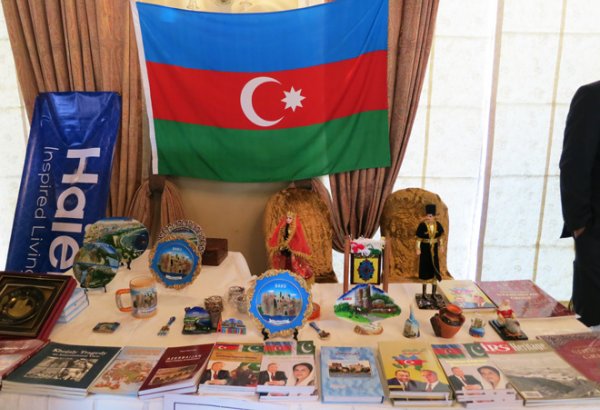 Azərbaycan Pakistanda "Bazar-2013" xeyriyyəçilik sərgisində təmsil olunub (FOTO)