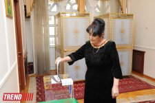 В посольстве Туркменистана в Баку открылся избирательный участок (ФОТО)