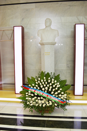 В Госфонде соцзащиты почтили память общенационального лидера Гейдара Алиева (ФОТО)