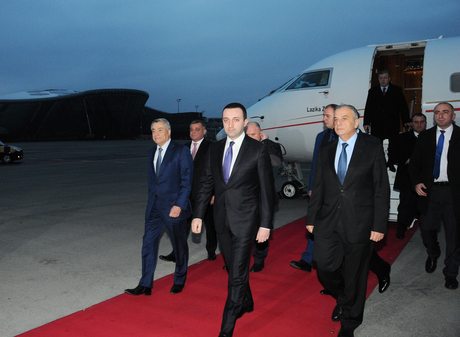 Премьер Грузии прибыл в Азербайджан