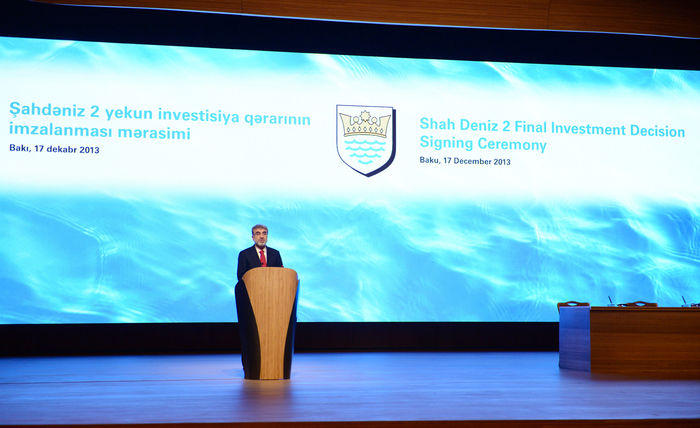 Президент Ильхам Алиев: Проект "Шах Дениз-2" обеспечит долгосрочное успешное экономическое развитие Азербайджана  (ФОТО)