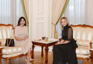 Azerbaijani First Lady meets famous Italian actress Ornella Muti