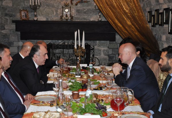 Главы МИД Азербайджана и Великобритании  обсудили в Баку нагорно-карабахский конфликт