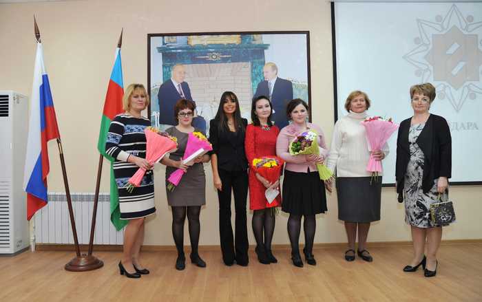 Вице-президент Фонда Гейдара Алиева Лейла Алиева приняла участие в закладке фундамента нового детского сада в Астрахани (ФОТО)