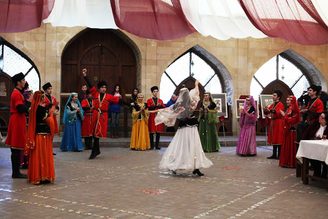 В Ичери шехер прошло праздничное мероприятие "Vətənim mənim" (ФОТО)