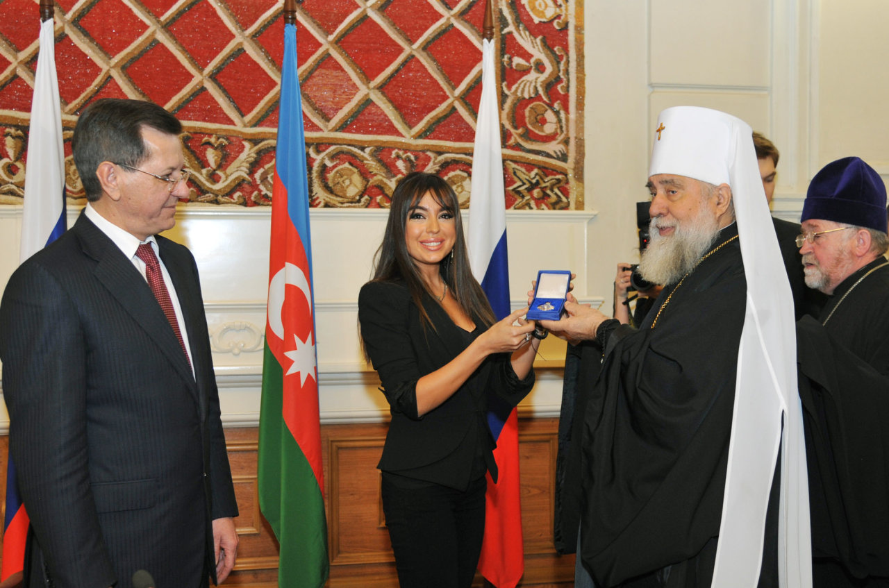 Heydər Əliyev Fondunun vitse-prezidenti Leyla Əliyevaya III dərəcəli Knyaginya Olqa ordeni təqdim edilib  (FOTO)