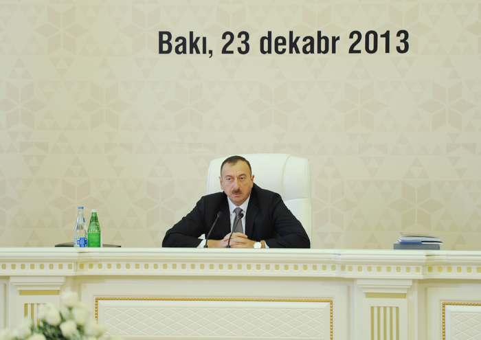 President Ilham Aliyev presides over conference on outcomes of state program on socio-economic development of Baku and surrounding small districts (PHOTO)