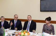 Президент Ильхам Алиев: Азербайджан и дальше будет предпринимать важные шаги для решения социальных вопросов (ФОТО)