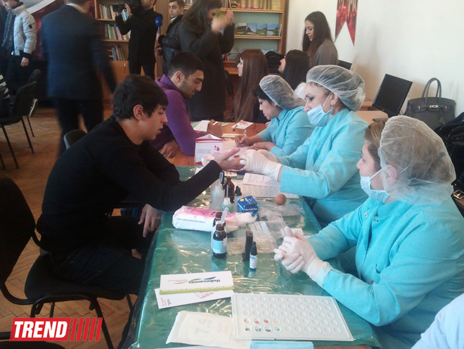 В Баку прошла акция по сдаче крови для детей, больных талассемией (ФОТО)