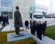 Dağıstan Respublikasının Prezidenti Ramazan Abdulatipov Azərbaycan Diplomatik Akademiyasında olmuşdur (FOTO)