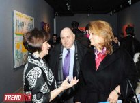 В галерее "YAY" в Баку состоялось открытие выставки Ирины Эльдаровой (ФОТО)
