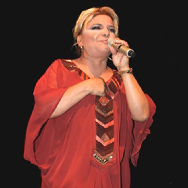 Ханенде Бахар Лятифгызы воплотила образ известной турецкой певицы Кибарийе (фото)