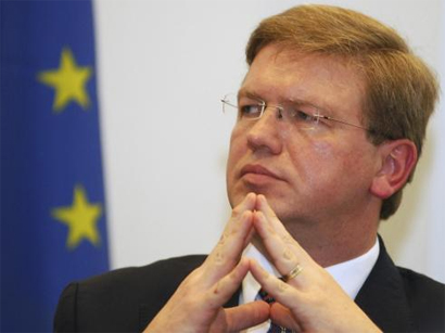 Еврокомиссар Фюле обсудил с лидерами украинской оппозиции пути выхода из кризиса